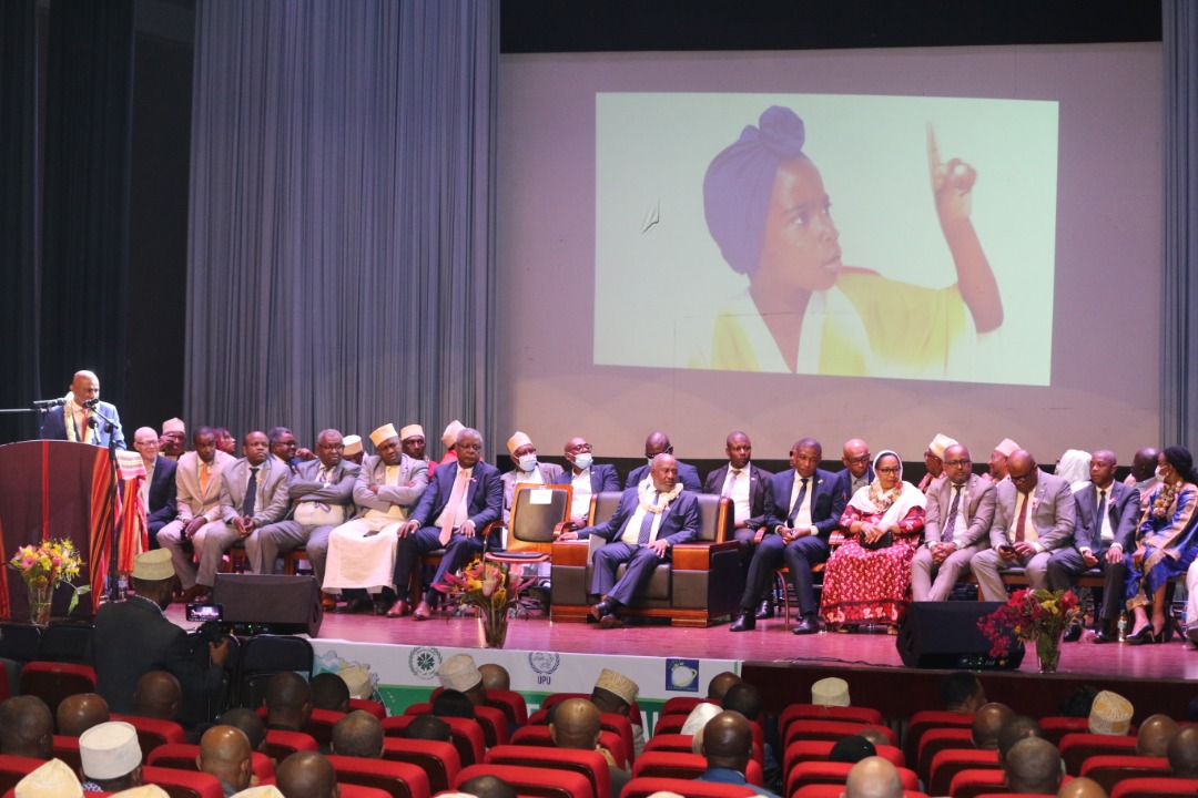 image Journée de la poste :  La poste, un défi planétaire